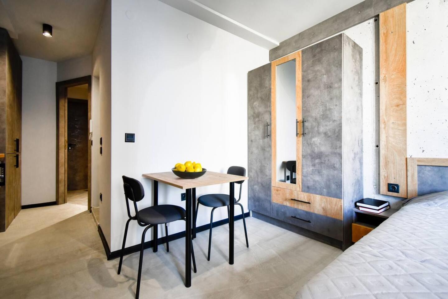 6 Studios 6 Bathrooms 2 Levels Kitchens โซเฟีย ภายนอก รูปภาพ